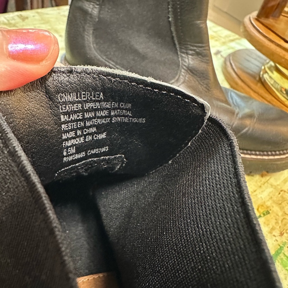 Caslon miller Chelsea black leather boots women’s size 6.5 width M - Picture 7 of 8